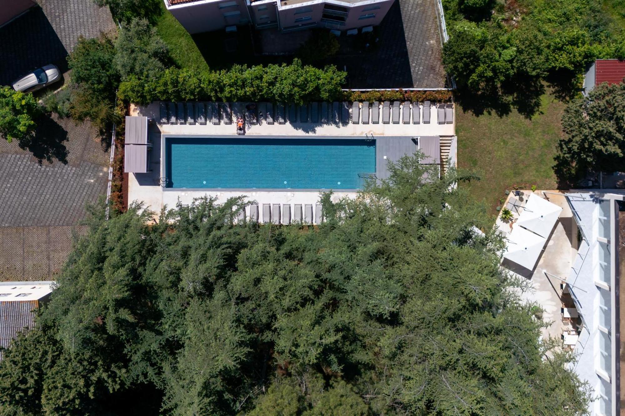 Hotel Emaus Novigrad  ภายนอก รูปภาพ